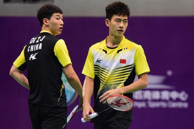 他表示与丁 他表示与丁