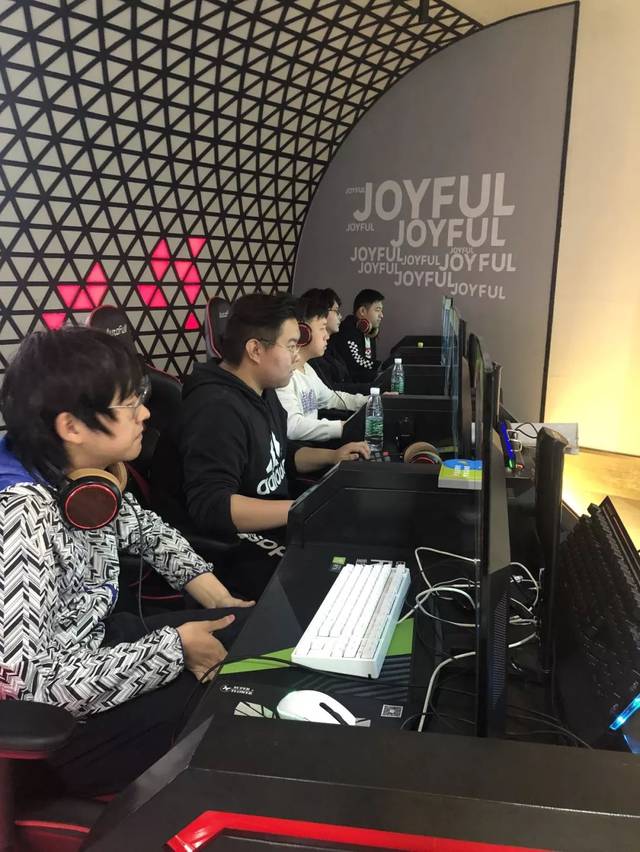 在半场结束 在半场结束