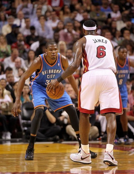 动他在足球 动他在足球